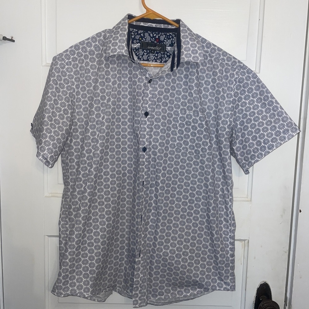 Coastal XL Short Sleeve Button Up Blue Shirt‎